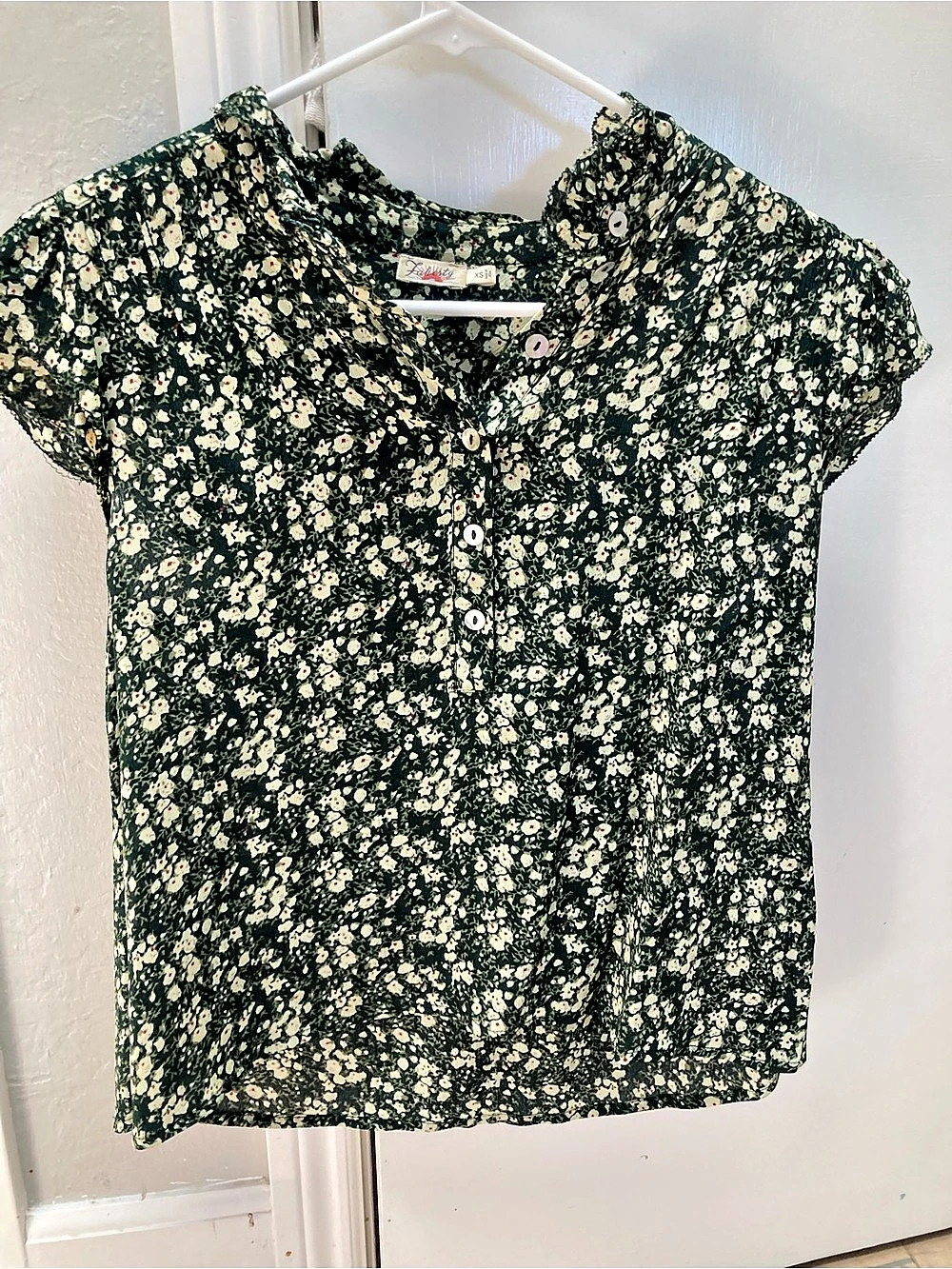 Floral Blouse in Green & White Size